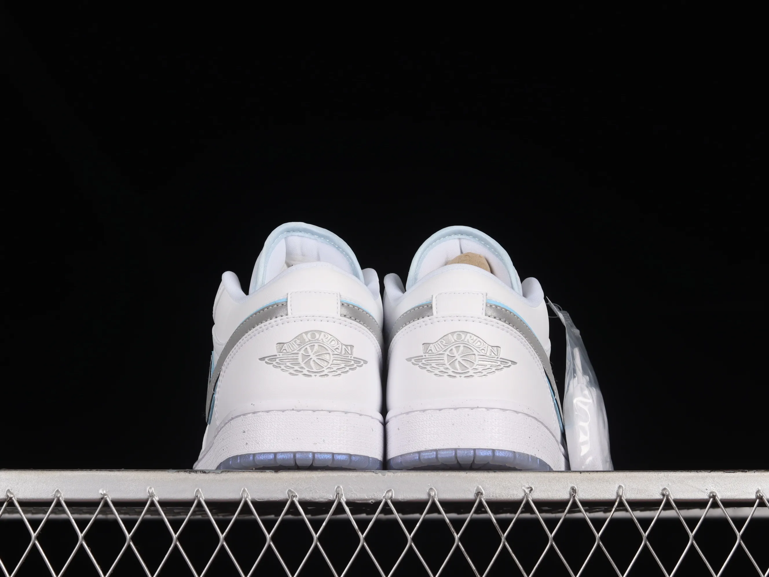 All categories Air Jordan Jordan series basketball shoes Air Jordan 1 Low Air Jordan 1 Low "Dare To Fly" AJ1 Joe 1 White Firefly low-top basketball shoes FB1871-101